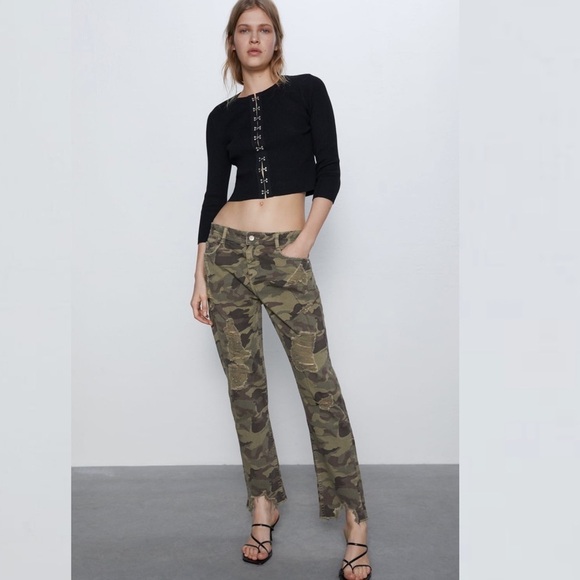 ZARA Ripped Print Jeans - Picture 1 of 4